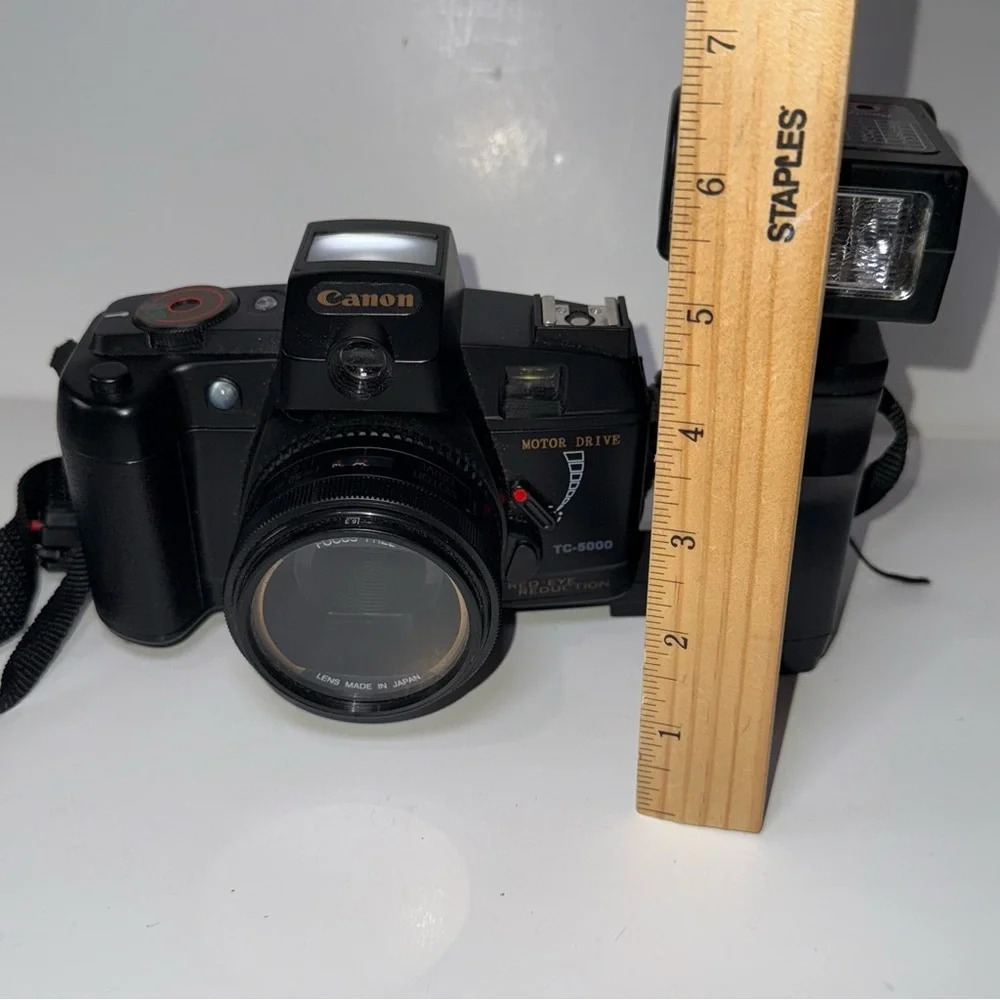Vintage Canon TC-5000 35mm Film Camera w/extended/Lens “UNTESTED” Buy As Is !!